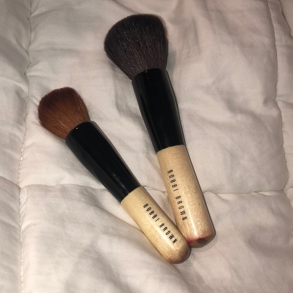 Bobbi Brown Other - BOBBI BROWN BRUSH BUNDLE